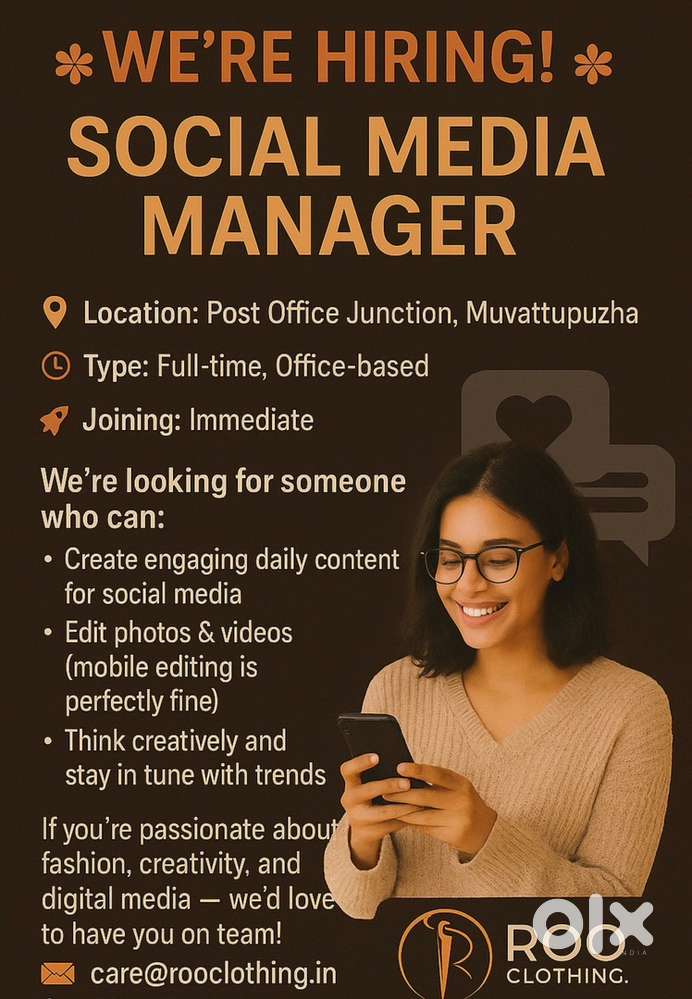 FEMALE SOCIAL MEDIA MANAGER