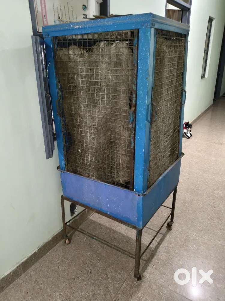 Iron Cooler with stand