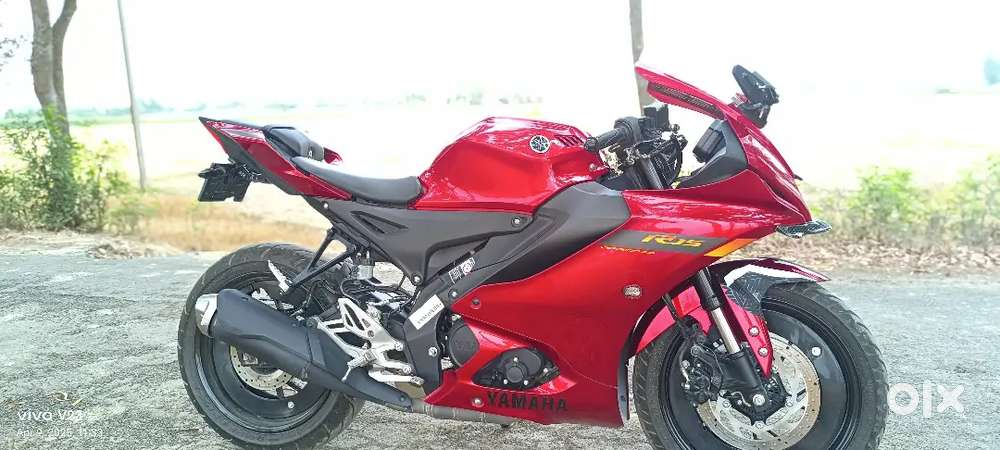 Brand New Condition R15 V4 BS6