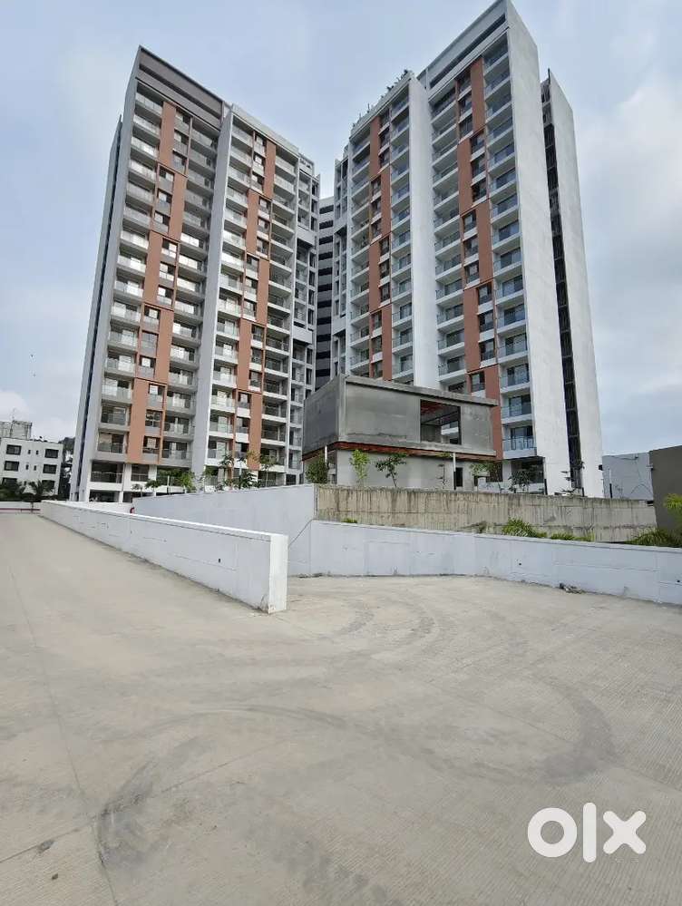 Budget-friendly / Affordable?

Family-oriented society