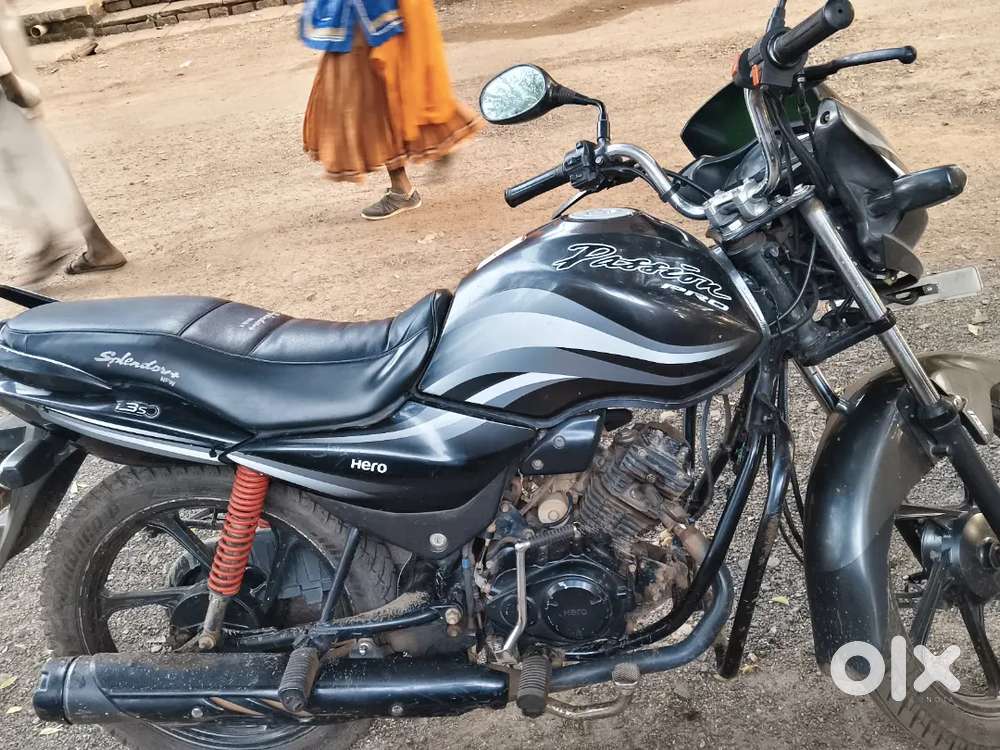 Good top class shoroom like condition/50000km chale hai/battery new ha