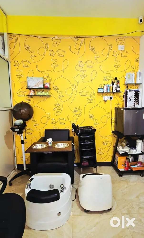UNISEX SALON - READY TO RUN