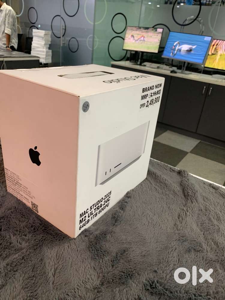 Mac Studio With Apple M2 Ultra 64GB 1TB 2023 One year Apple Warranty