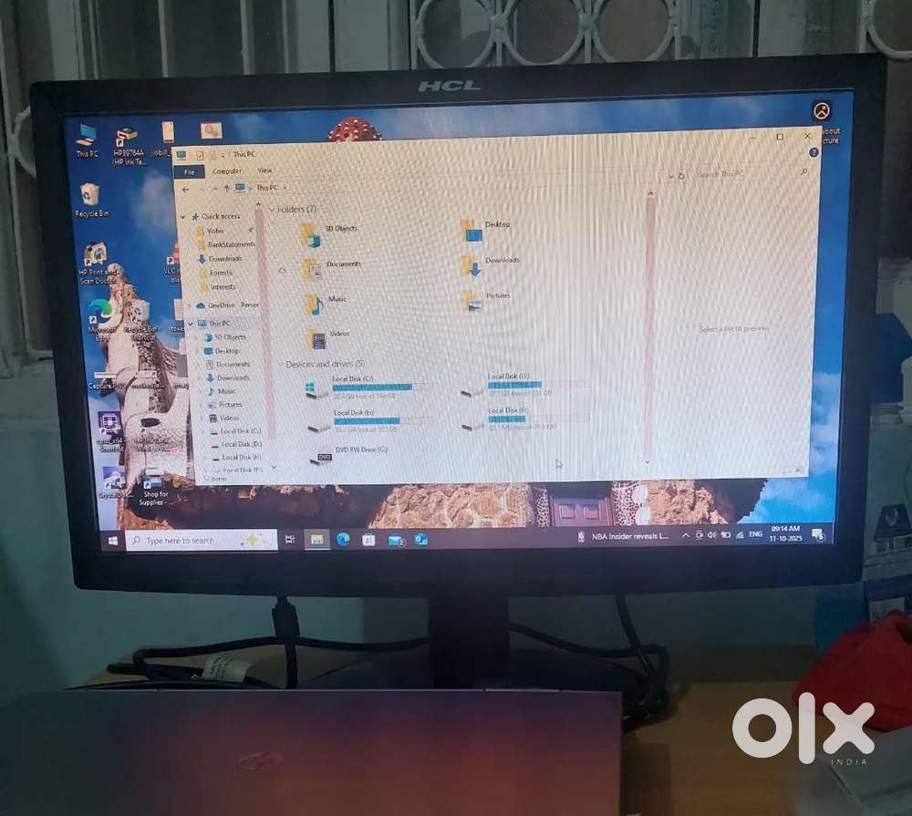 18.5-inch HCL LED monitor