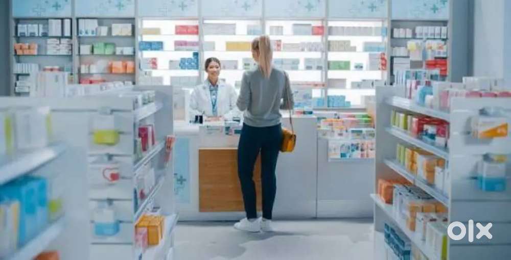 फार्मेसी स्टोर में लड़का और लड़की की लखनऊ शहर
