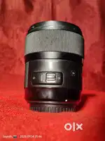 Canon Sigma 35 MM 1.4 LENSE