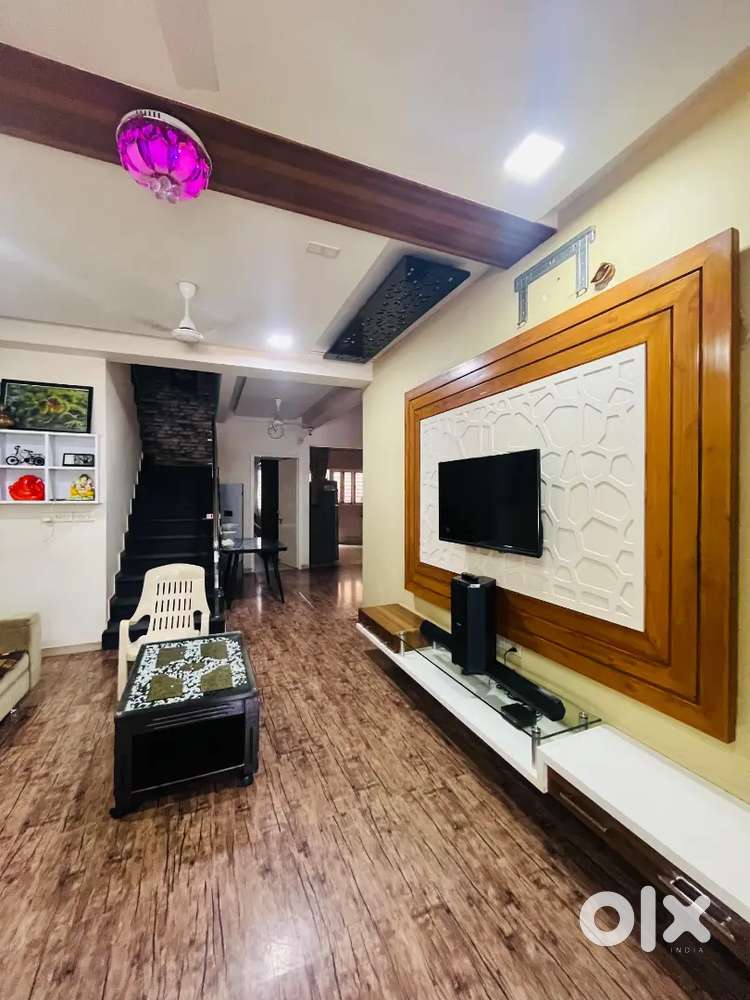 4Bhk villa Sell vastral