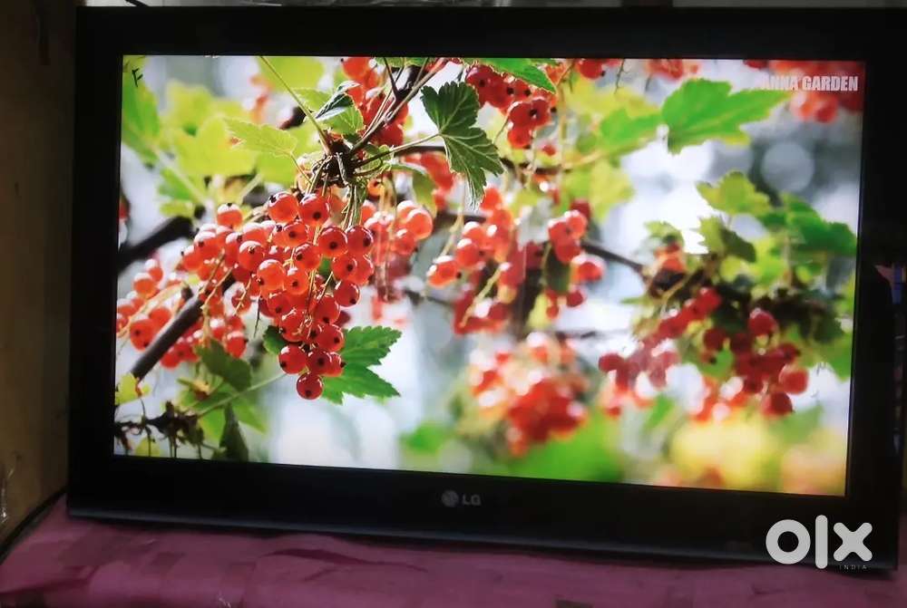 LG 32lcd TV excellent condition for sale absolutely Good
