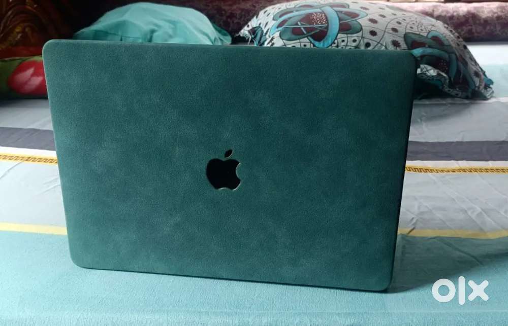 Apple Macbook Air 2020 model