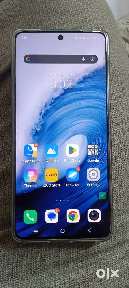 iQOO 10r 12/256 5 day old