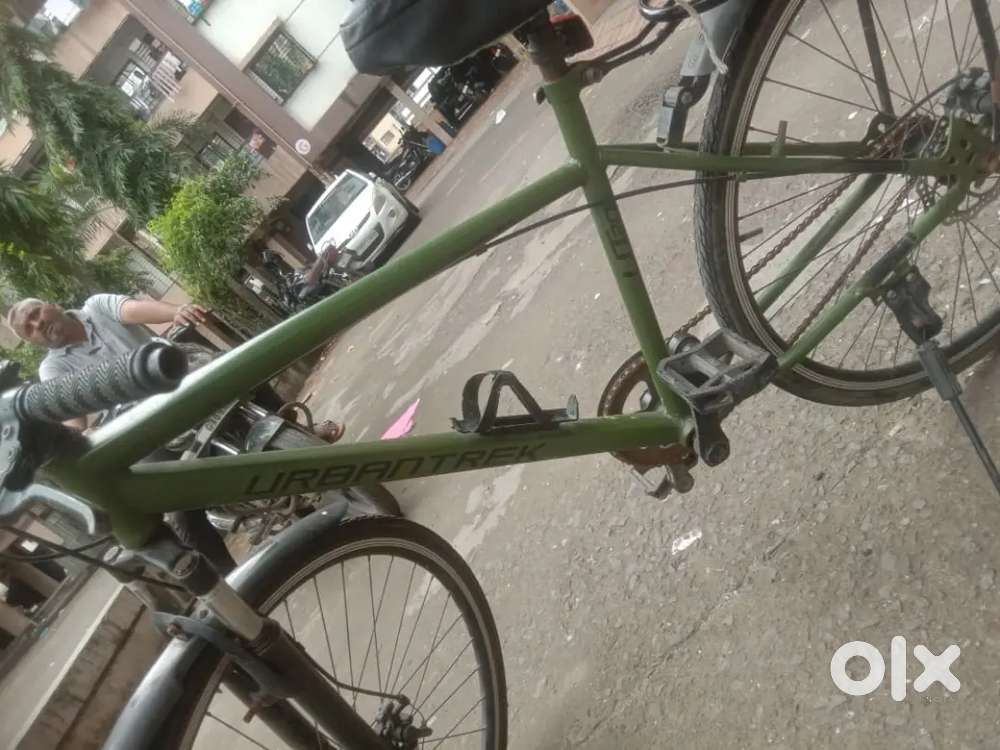 Green color , running condition , six month use ,27  inch