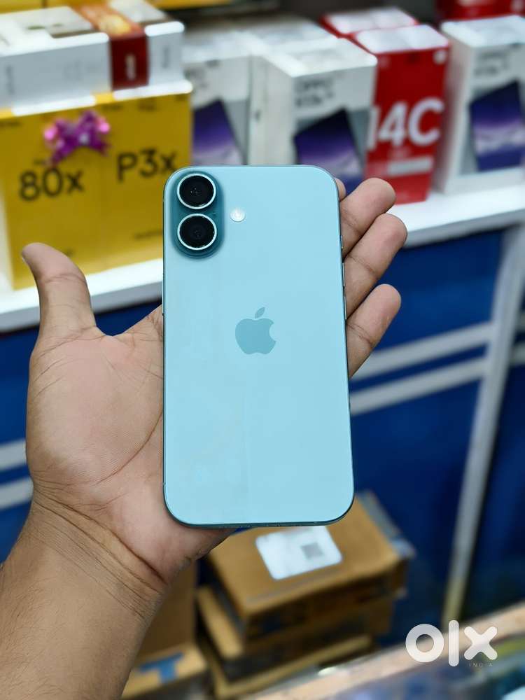 iPhone 16 5 day old