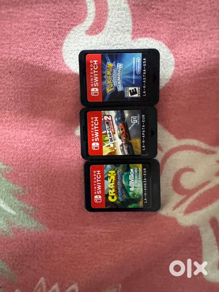 Nintendo switch game cartridges