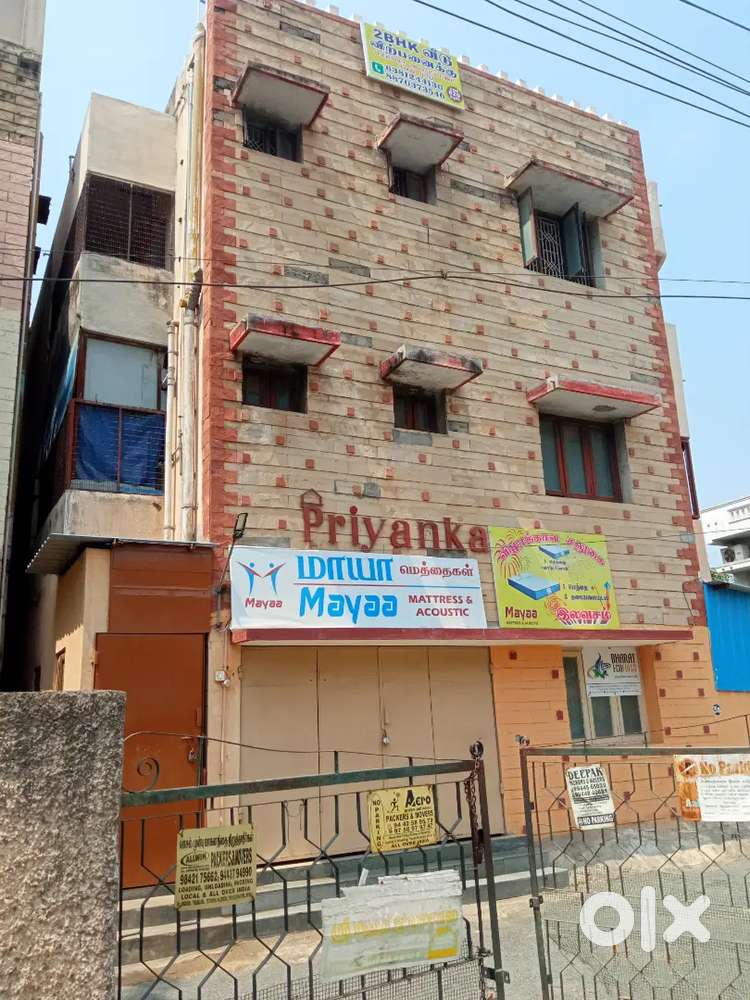 Fathima college on road apartment flat