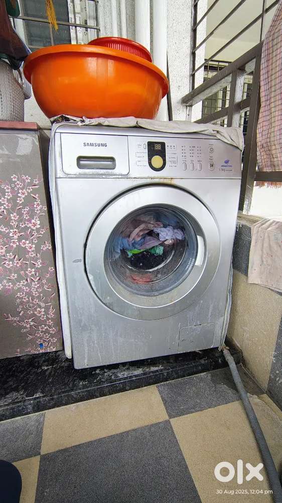 Samsung Fully automatic Front load 5.5kg