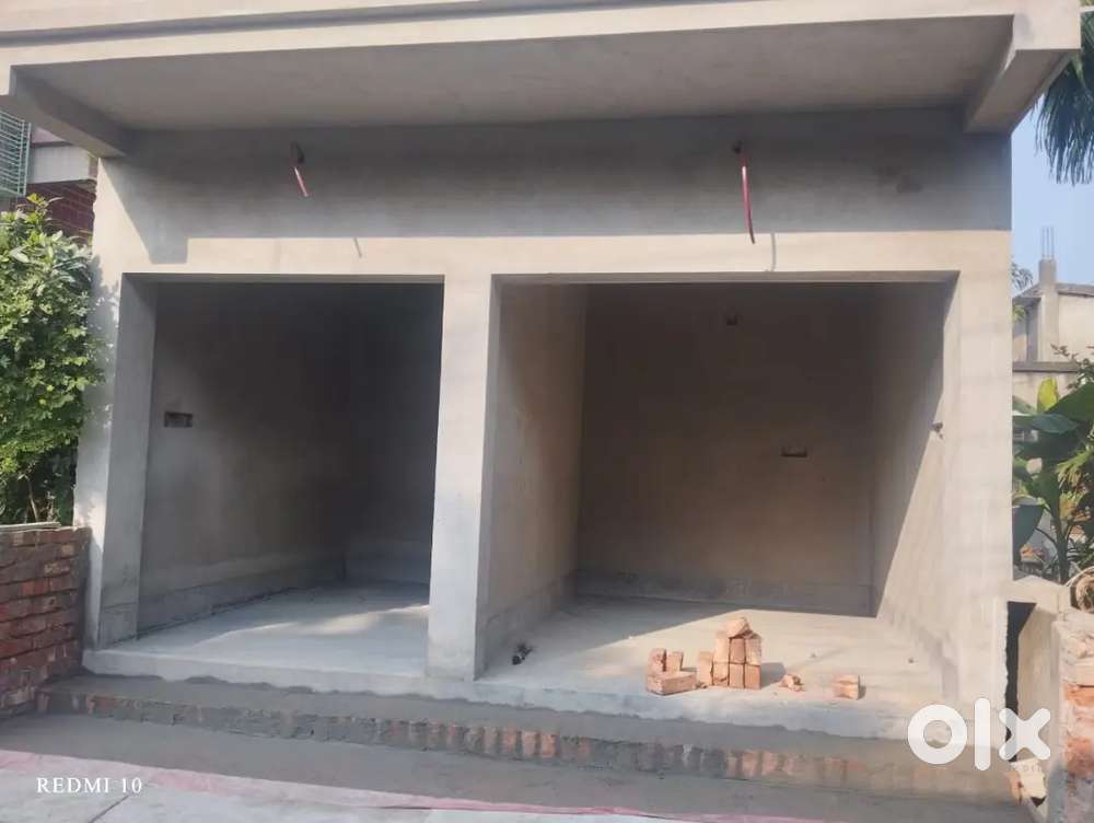 I want to rent my new shopping room.18' front road area