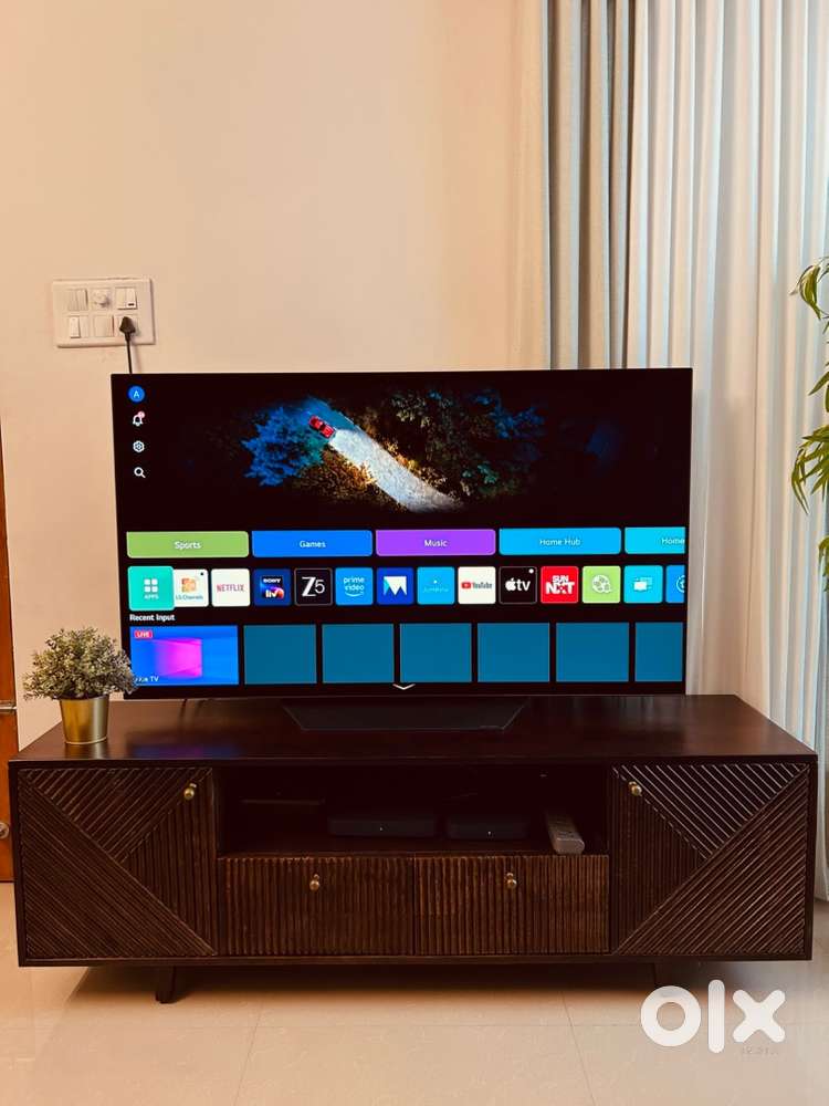 Designer 5FT  Wood TV Stand – Excellent Condition