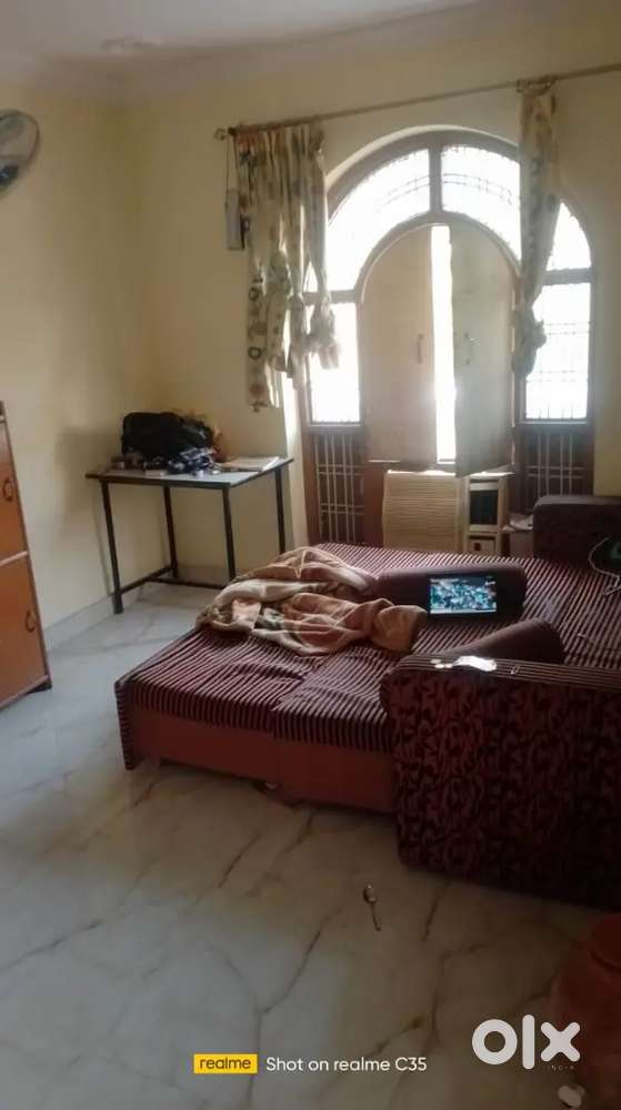 Only male roommate prime location near shaheed path (1bhk)