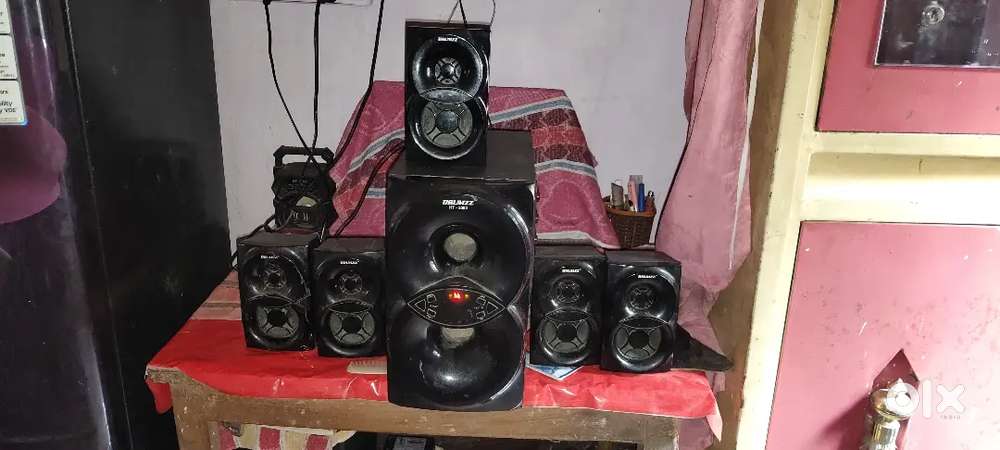 Home theatre (with  5 speaker)