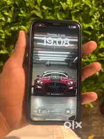 Iphone xr 128 screen pe bss chota sa black dot hai aur back panel crac