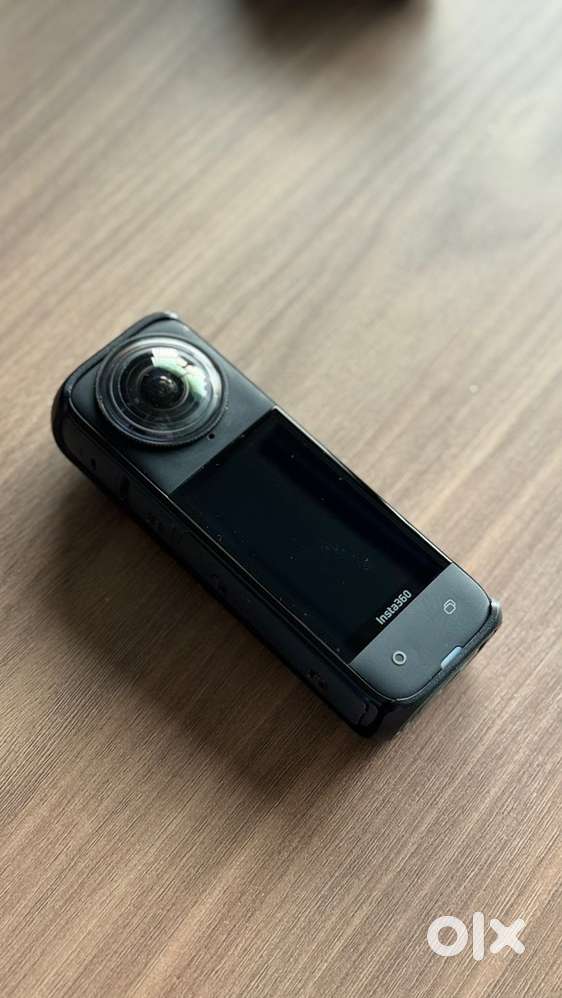 Insta 360 X4
