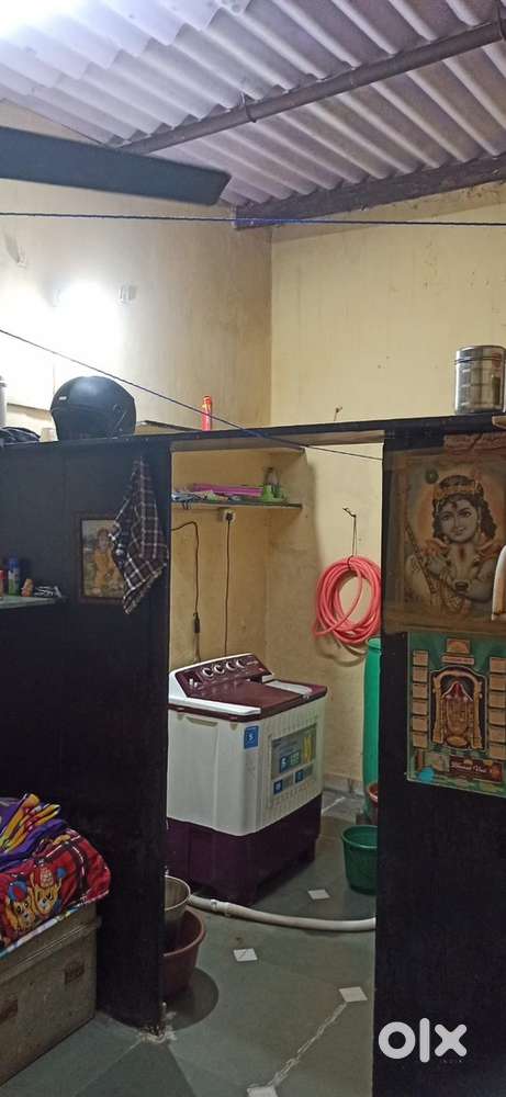 Room on Rent in Chawl