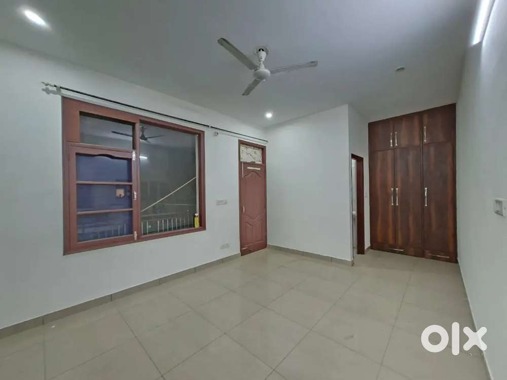 Owner free 3bhk with 3 bath family only