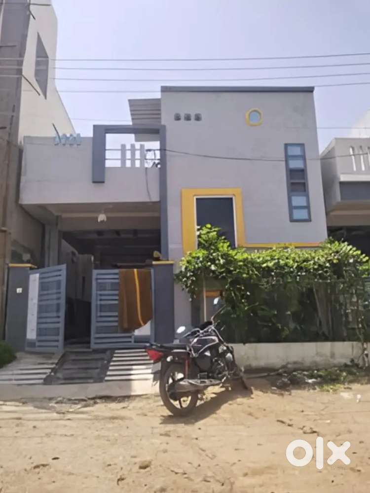 House Sale in gated society