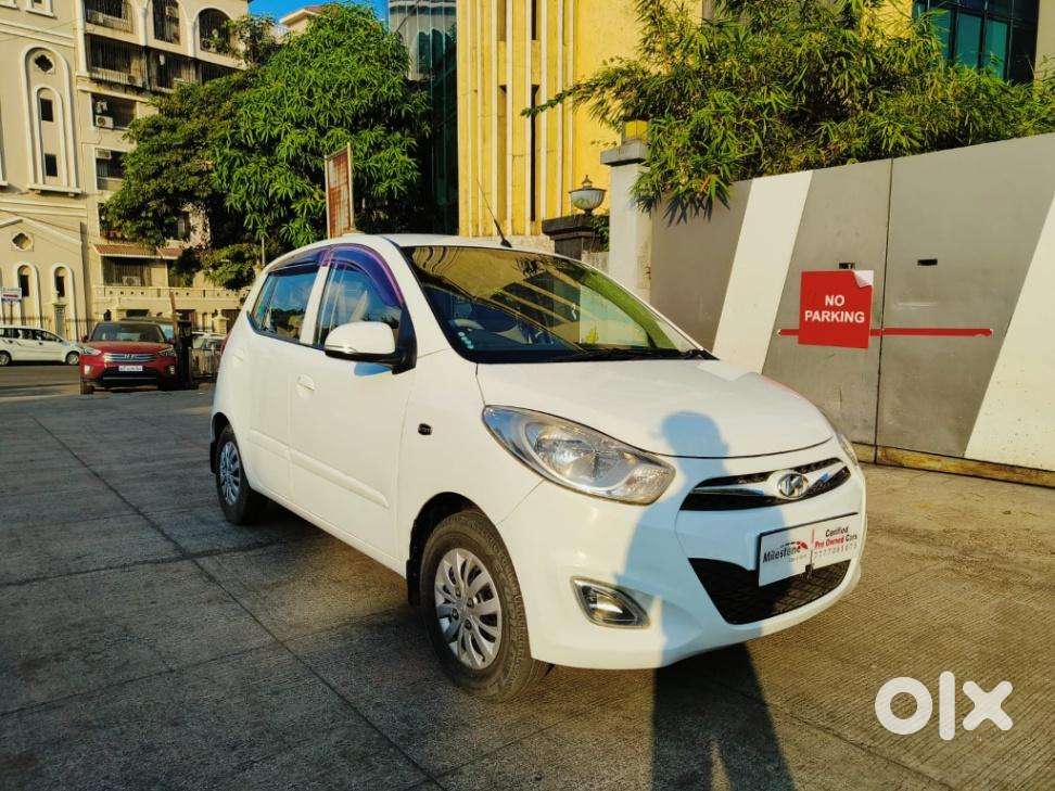 Hyundai i10 Sportz AT, 2013, Petrol