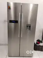 Midea 591L refrigerator
