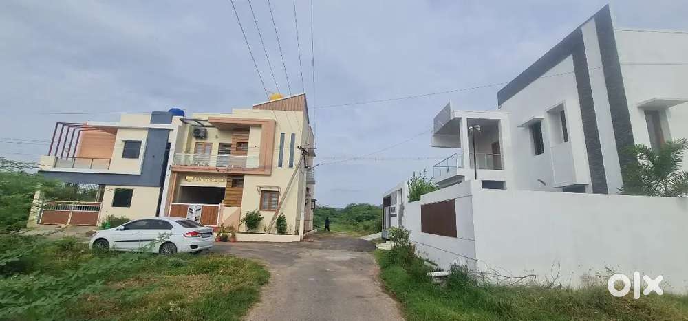 Vellore Ariyur on road 400 metar distances Villa Plots sale