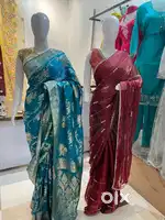 Dukaan mae kaam krne wale ldke ki jrrort hae