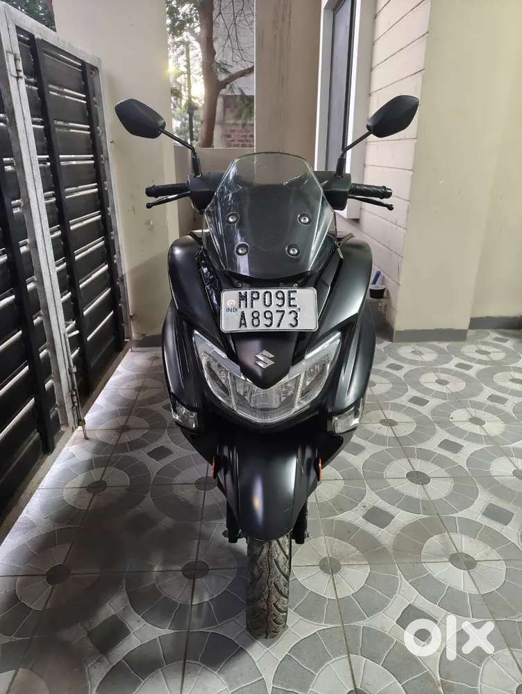 Suzuki Burgman - (Street 125)