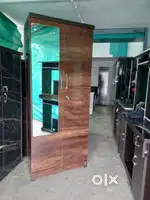 2.5 x 6 ft. Almari with mirror