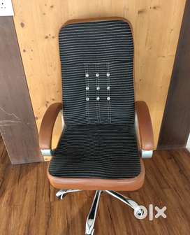 BOSS CHAIR