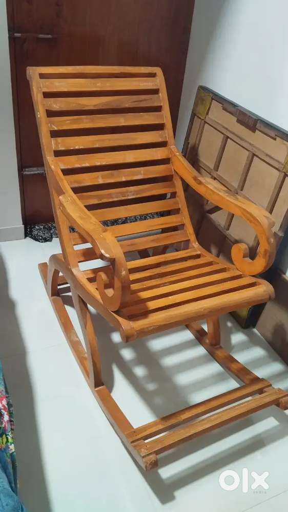 Sagwan wooden relax chair