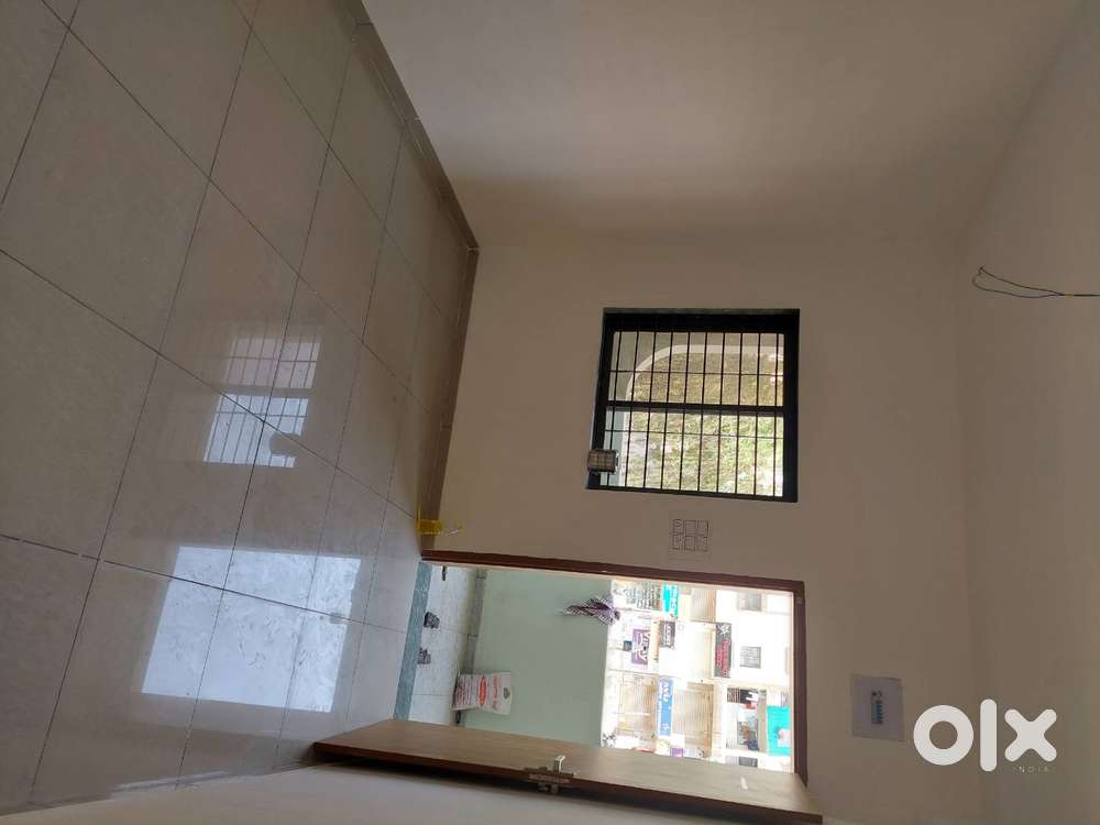 1bhk available for rent for international students only