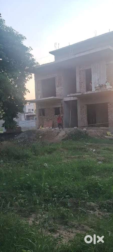 300 gaj plot available for sale sector 110 tdi