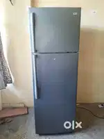 LG double door fridge in good condition