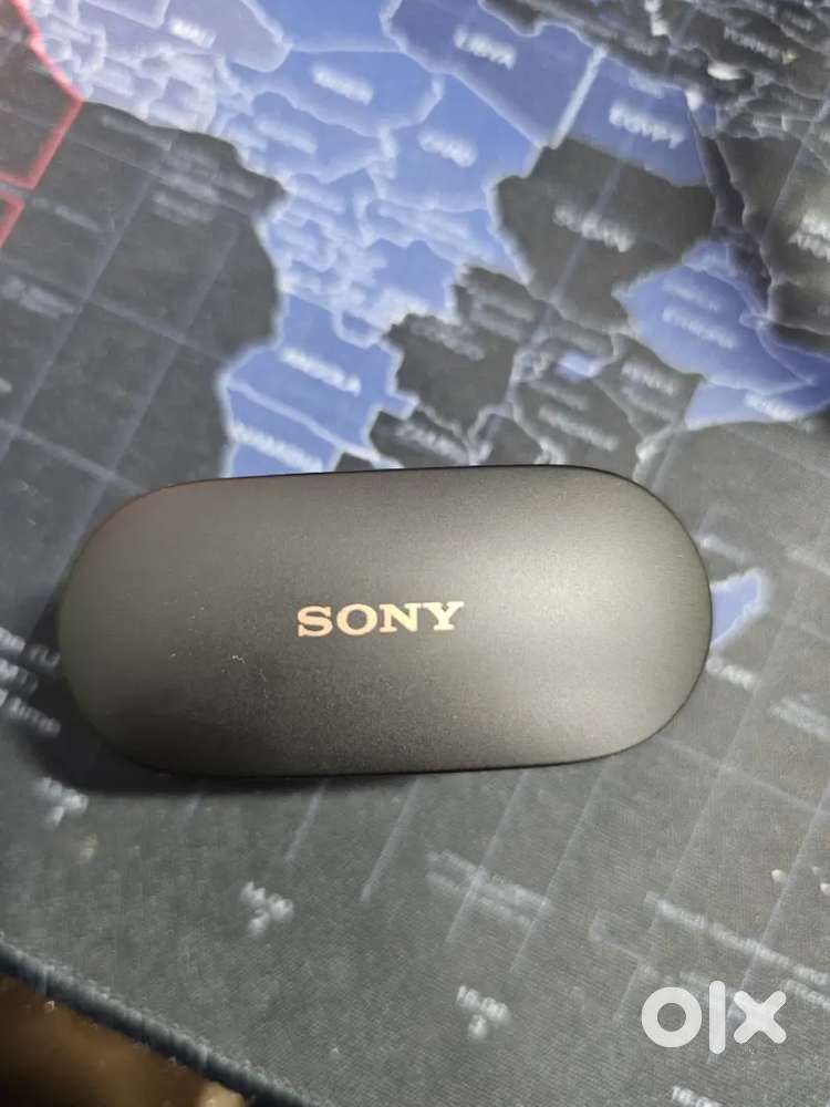 Sony WF-1000XM4 Earbuds + Charging Case  Excellent Condition