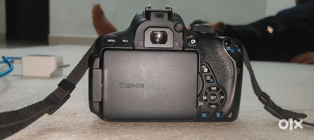Canon 700D dslr camara 1 yer old
