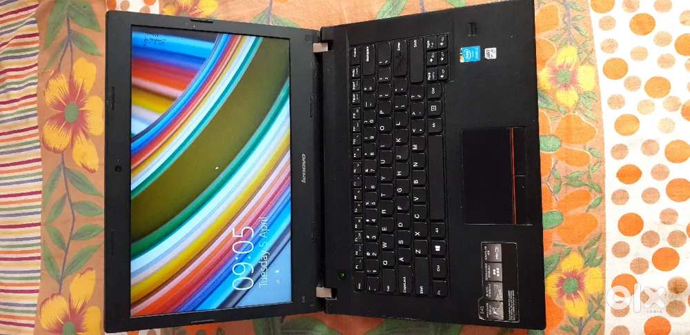 Lenovo E40 80 4 GB RAM 500 GB HDD