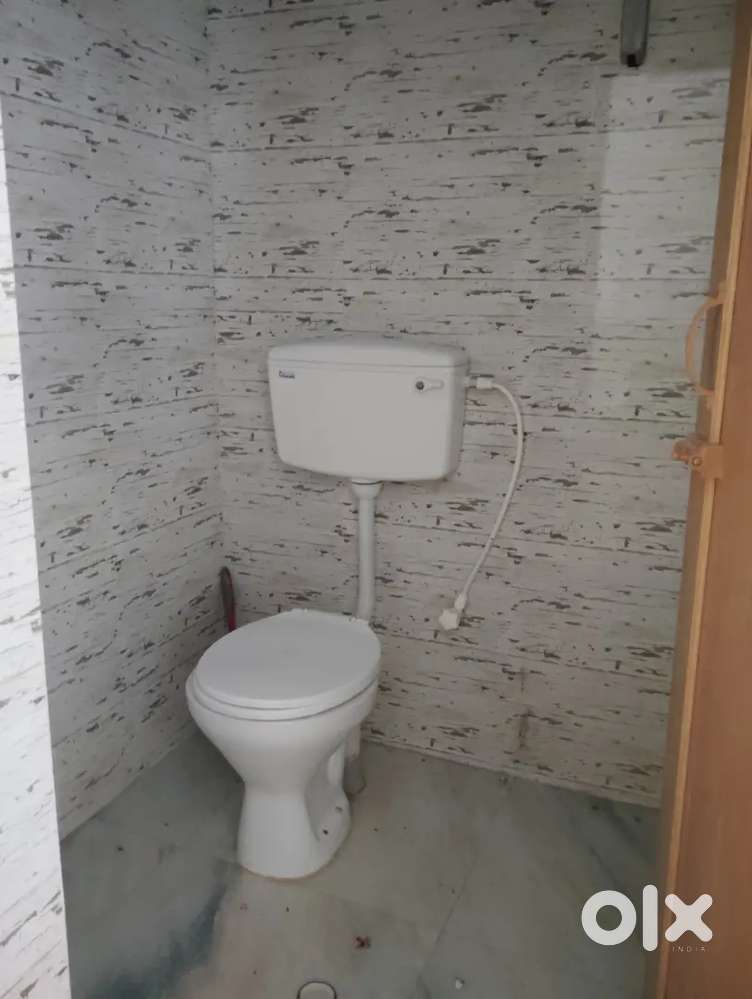 Semi furnished 1bhk flat rent at santoshpur battala@9000