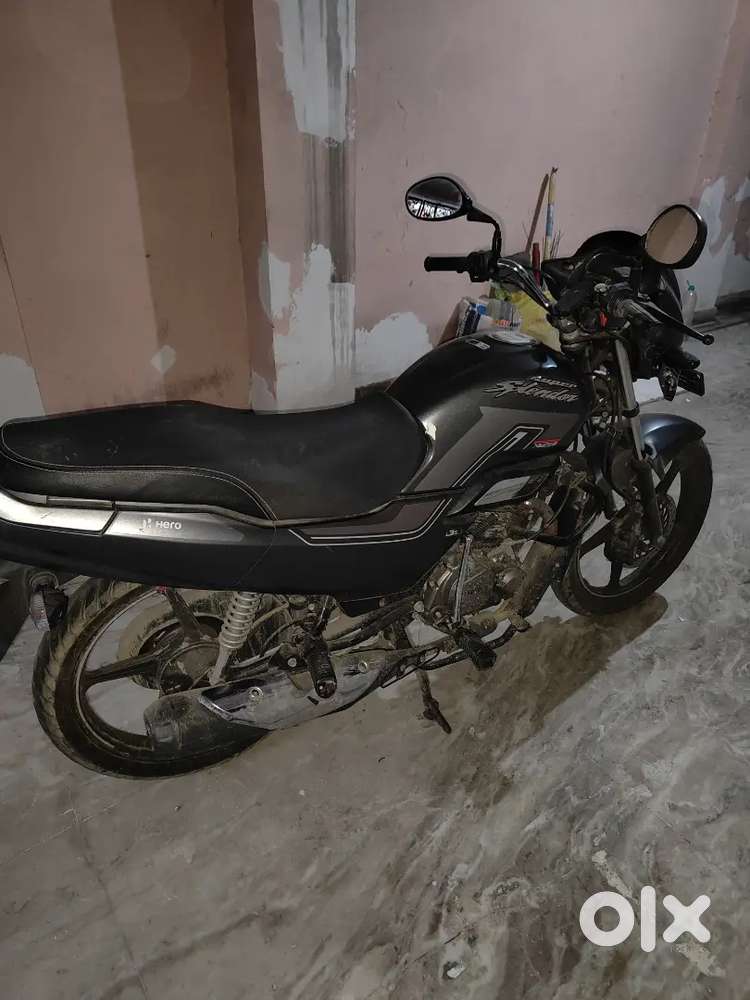 Hero Super Splendor Xtec 2023  Excellent Condition  9,800 KM