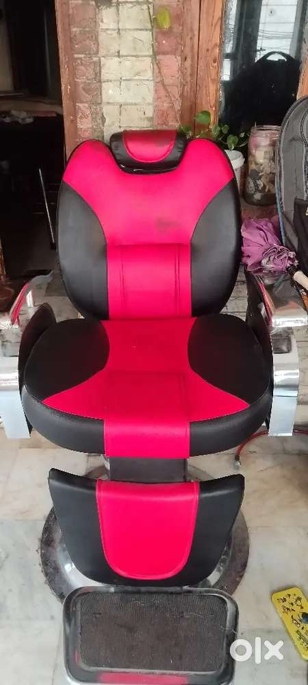 Beautician chair