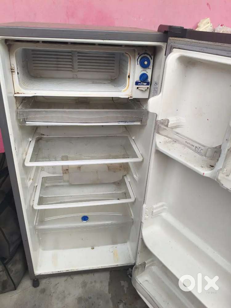 Whirlpool 180l fridge