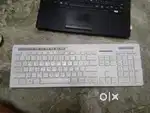 Classic modern Wireless keyboard and mouse