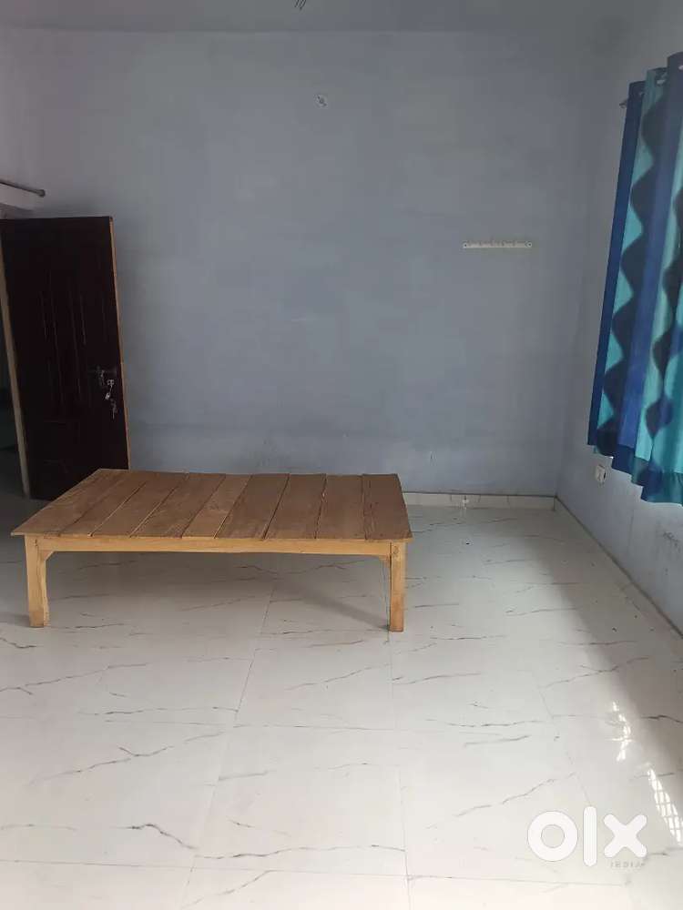 1 bhk room available for rent near madiyaon 1.8km from engineering clg