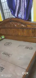 Bed teak wood 6x6 (only bed )sale urgent