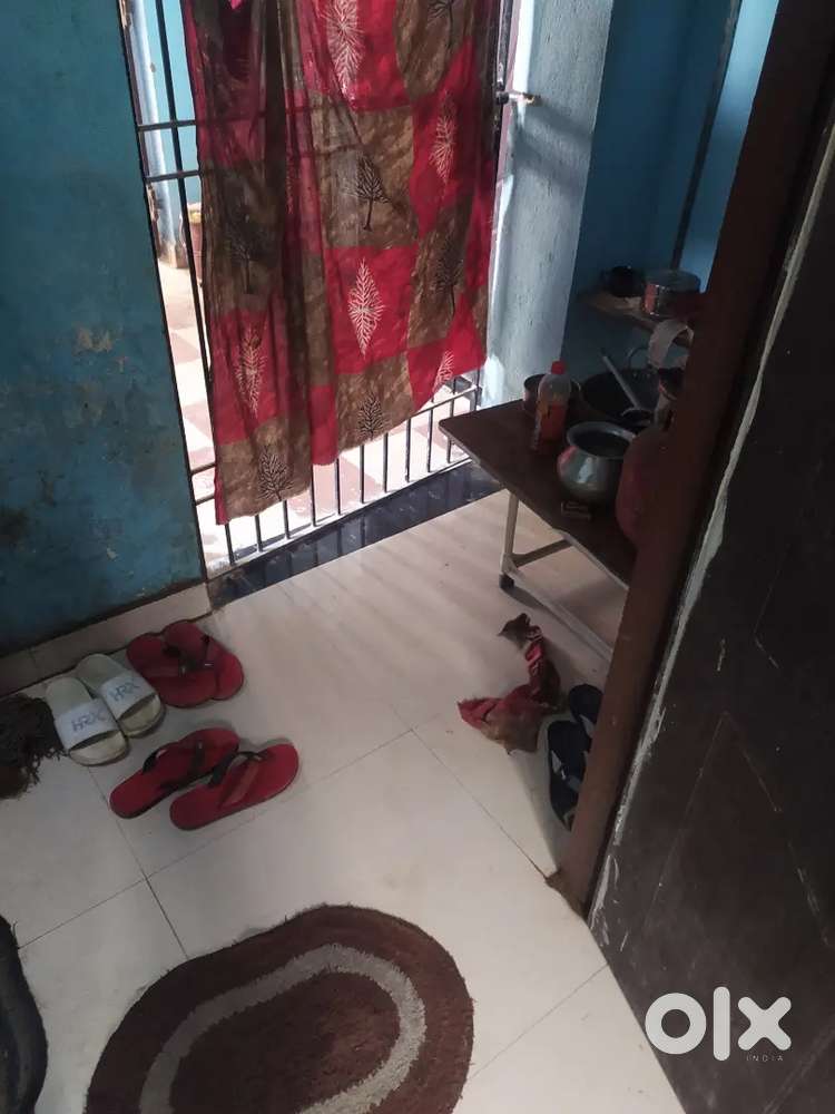 For rent 1 single  room 1 bathroom
